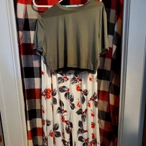 Summer pants set  white flowy pants green waist shirt. Fits a 1x